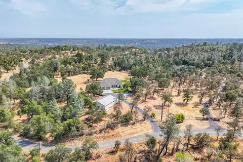 View/Area - 16107 Texas Springs Rd, Redding, CA 96001 photo 2 of 19