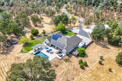 View/Area - 16107 Texas Springs Rd, Redding, CA 96001 photo 13 of 19