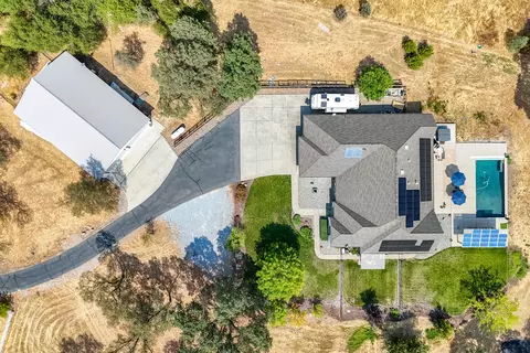 View/Area - 16107 Texas Springs Rd, Redding, CA 96001 photo 18 of 19