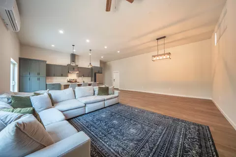 Living - 16107 Texas Springs Rd, Redding, CA 96001 photo 10 of 10