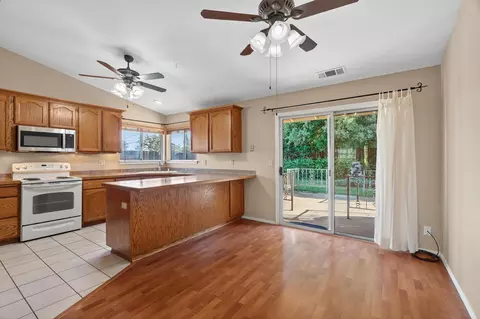 4982 Tralee Ln, Redding, CA 96001 photo 10