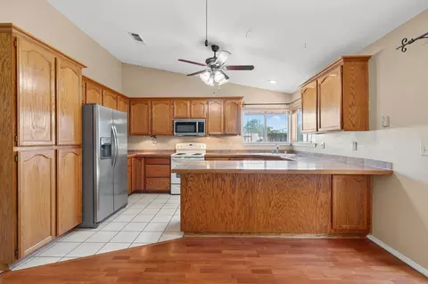 4982 Tralee Ln, Redding, CA 96001 photo 11