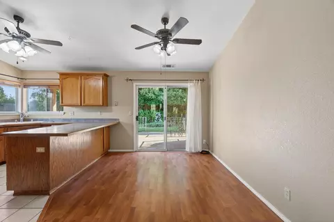 4982 Tralee Ln, Redding, CA 96001 photo 9