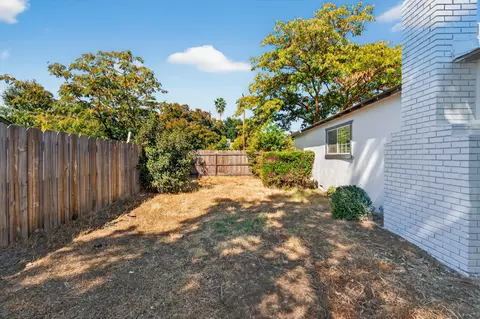 Exterior - 810 Cascade Ave, Red Bluff, CA 96080 photo 8 of 8