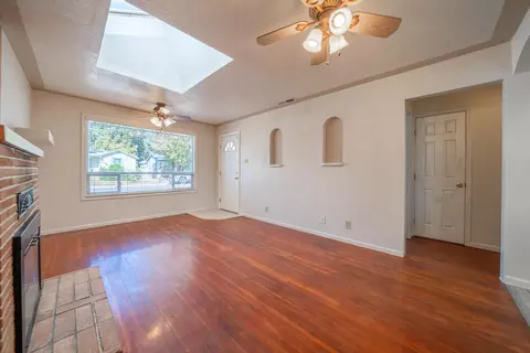 Living - 2163 Grape Ave, Redding, CA 96001 photo 4 of 4