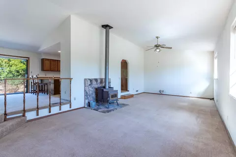 19935 Paso Robles Ave, Redding, CA 96003 photo 4