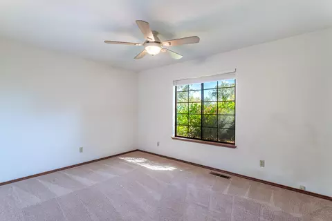 19935 Paso Robles Ave, Redding, CA 96003 photo 16
