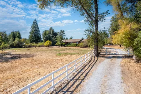 19935 Paso Robles Ave, Redding, CA 96003 photo 37