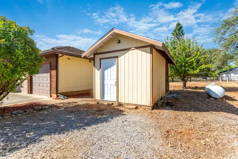 19935 Paso Robles Ave, Redding, CA 96003 photo 23
