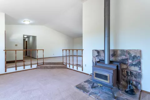 19935 Paso Robles Ave, Redding, CA 96003 photo 5