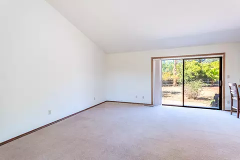 19935 Paso Robles Ave, Redding, CA 96003 photo 10