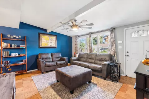 Living - 2854 Churn Ct, Redding, CA 96002 photo 1 of 3