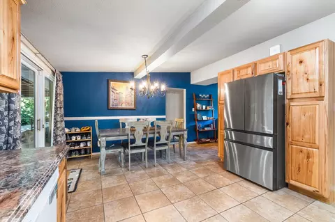 Dining - 2854 Churn Ct, Redding, CA 96002 photo 4 of 4