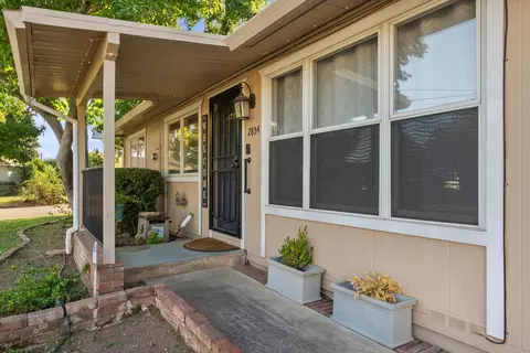 Exterior - 2854 Churn Ct, Redding, CA 96002 photo 3 of 10