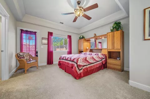 Bedroom - 3570 Old Lantern Dr, Redding, CA 96003 photo 1 of 3