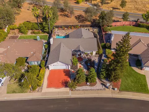 View/Area - 3570 Old Lantern Dr, Redding, CA 96003 photo 4 of 6
