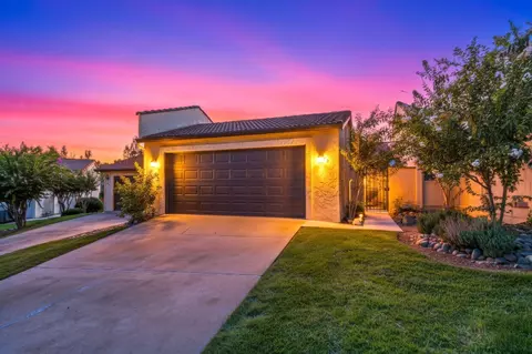 715 Flower Ash Ln, Redding, CA 96003