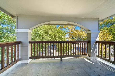 Exterior - 215 Washington St, Red Bluff, CA 96080 photo 5 of 6