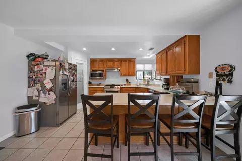 Kitchen - 6955 Yvonne Ct, Redding, CA 96001 photo 1 of 5