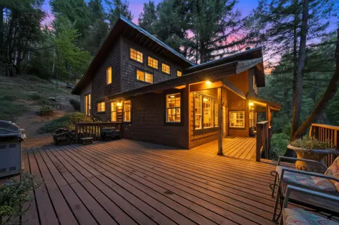 20922 Red Bridge Rd, Round Mountain, CA 96084