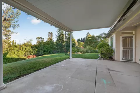 Exterior - 2275 Crescent Moon Dr, Redding, CA 96001 photo 5 of 8