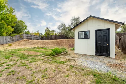 1567 Trumpet Dr, Redding, CA 96003 photo 23
