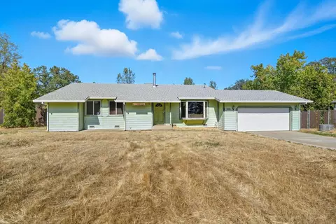 Exterior - 3488 Oasis Rd, Redding, CA 96003 photo 1 of 10