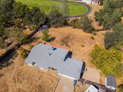 View/Area - 3488 Oasis Rd, Redding, CA 96003 photo 1 of 9