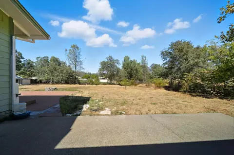 Exterior - 3488 Oasis Rd, Redding, CA 96003 photo 3 of 10