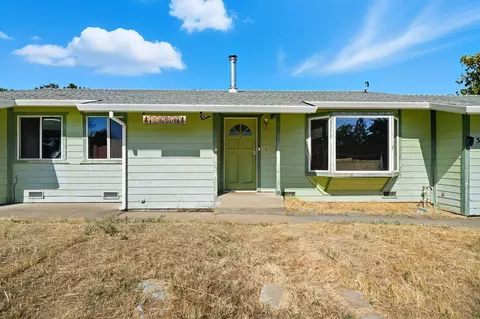 Exterior - 3488 Oasis Rd, Redding, CA 96003 photo 2 of 10