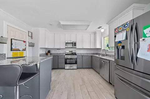 Kitchen - 3488 Oasis Rd, Redding, CA 96003 photo 3 of 5