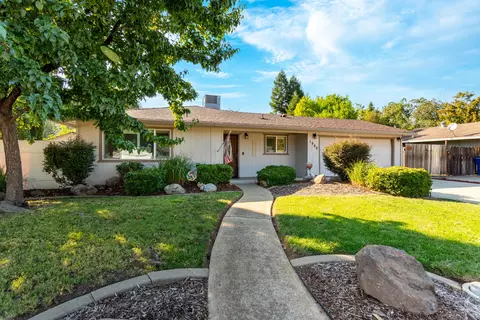 1968 Cameo Ct, Redding, CA 96002 photo 1