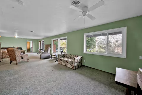 2326 Gold St, Redding, CA 96001 photo 10
