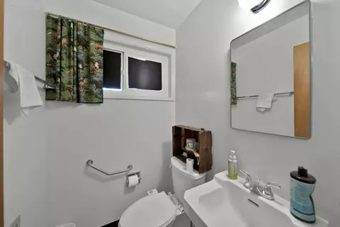 2326 Gold St, Redding, CA 96001 photo 24