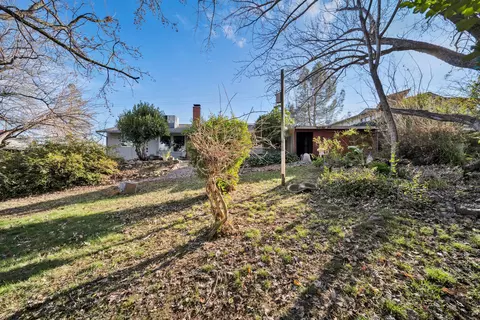 2326 Gold St, Redding, CA 96001 photo 38