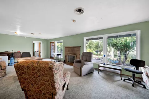 2326 Gold St, Redding, CA 96001 photo 14