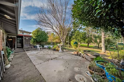 2326 Gold St, Redding, CA 96001 photo 31