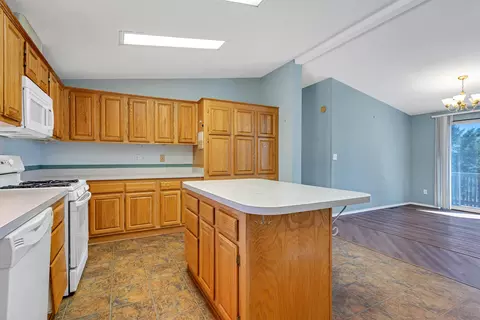 Kitchen - 43497 State Highway 299e, Fall River Mills, CA 96028 photo 4 of 5