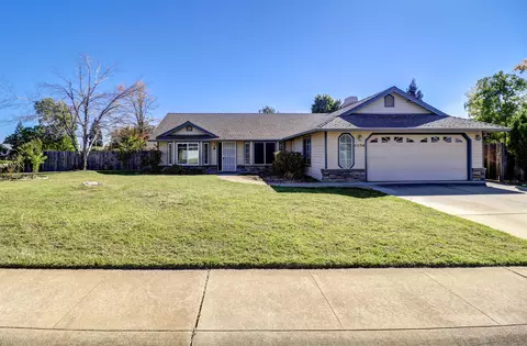 4334 Mountain Glen Ct, Redding, CA 96001