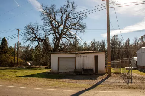 441 Branstetter Ln, Redding, CA 96001 photo 3