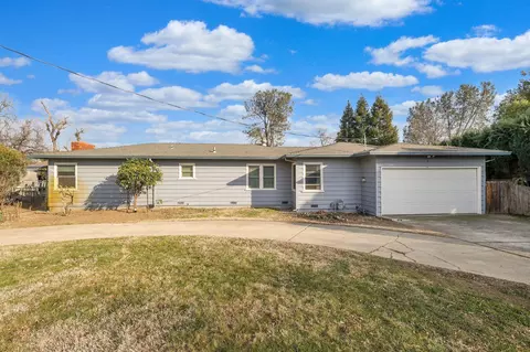 Exterior - 6941 Riverside Dr, Redding, CA 96001 photo 1 of 6