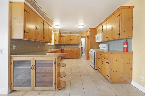 Kitchen - 6941 Riverside Dr, Redding, CA 96001 photo 1 of 1