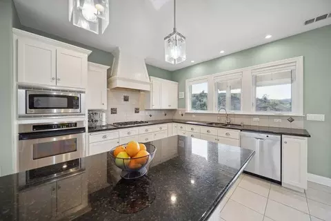 Kitchen - 16281 Valparaiso Way, Redding, CA 96001 photo 2 of 3