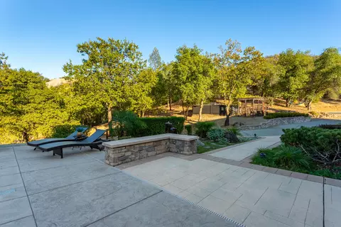 Exterior - 16281 Valparaiso Way, Redding, CA 96001 photo 6 of 11