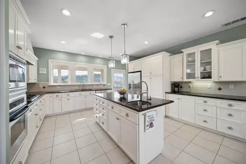 Kitchen - 16281 Valparaiso Way, Redding, CA 96001 photo 1 of 3