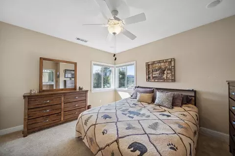 Bedroom - 16281 Valparaiso Way, Redding, CA 96001 photo 2 of 2