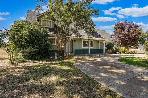 6740 Churn Crk Rd, Redding, CA 96002