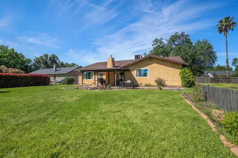 Exterior - 7545 Fiesta Way, Redding, CA 96002 photo 12 of 18