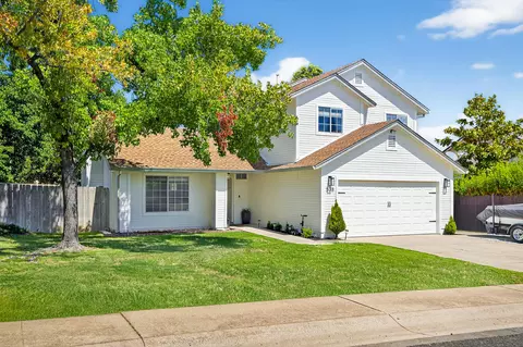 538 Alamine Dr, Redding, CA 96003
