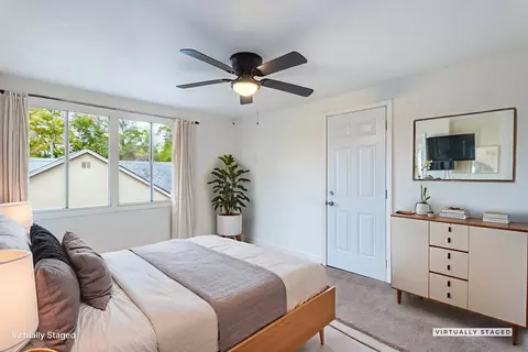 Bedroom - 10251027 Parkview Ave, Redding, CA 96001 photo 5 of 12